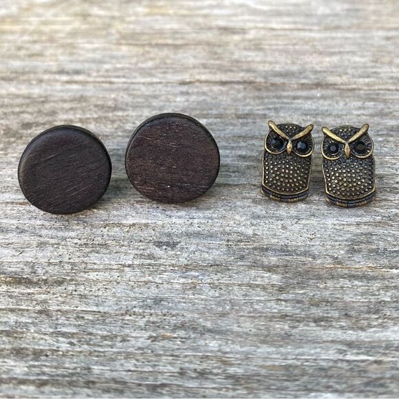 NEW NWT Nordstrom Stephan & Co Owl & Wood Circle Stud Earrings. - Picture 6 of 7